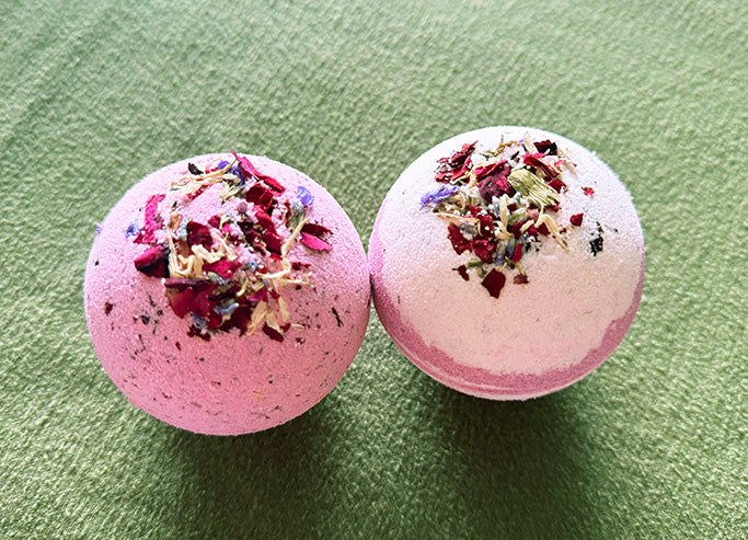 Artisan Bath Bomb - Coconut & Rose - Large (Luxury)