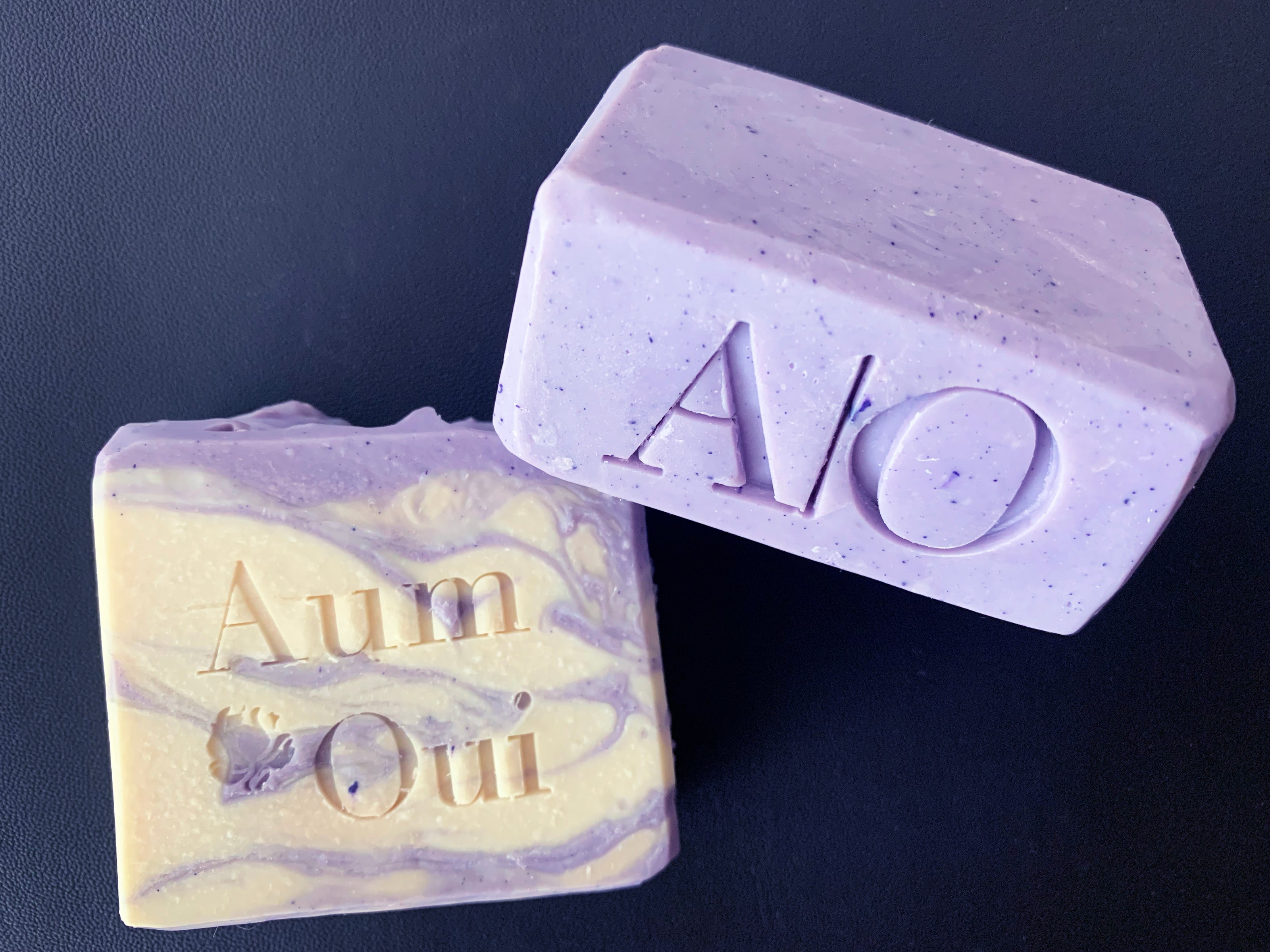 Artisan Soap Bar - Lavender & Goat's Milk (Premium)